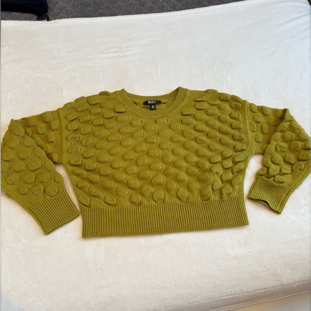 NWT - Hera Collection Checkerboard Cropped Sweater - Size Medium. - Picture 6 of 13